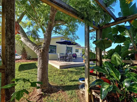 790 Coral Way Englewood FL 34223