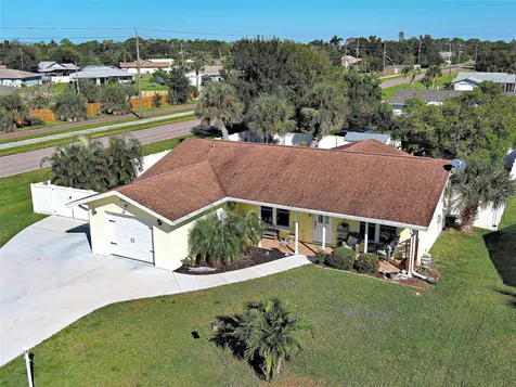 790 Coral Way Englewood FL 34223