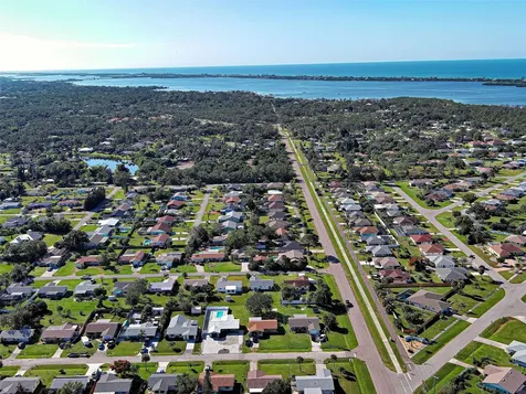 790 Coral Way Englewood FL 34223