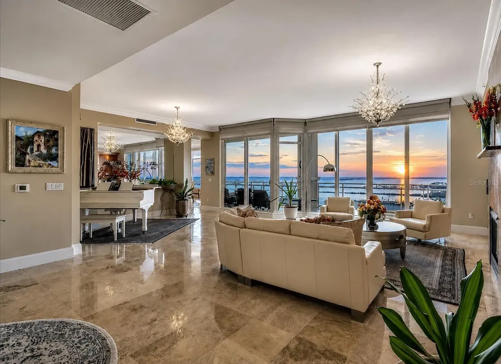 130 Riviera Dunes Way Palmetto FL 34221