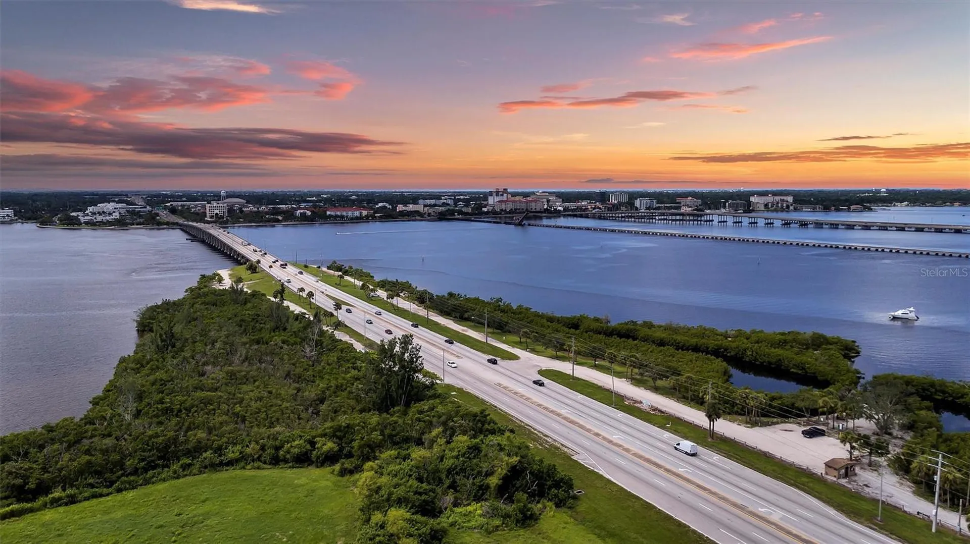 130 Riviera Dunes Way Palmetto FL 34221