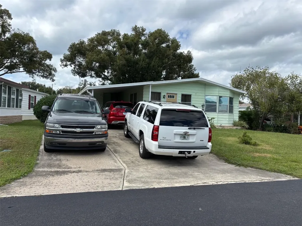 6033 Grand Oaks Drive SE Winter Haven FL 33884