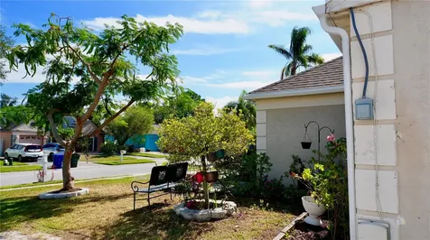 12674 Gorda Circle E Largo FL 33773