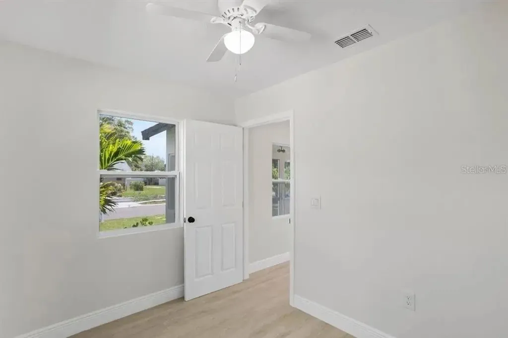2722 14th Avenue S St Petersburg FL 33712
