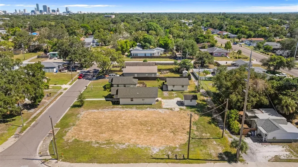 2722 14th Avenue S St Petersburg FL 33712