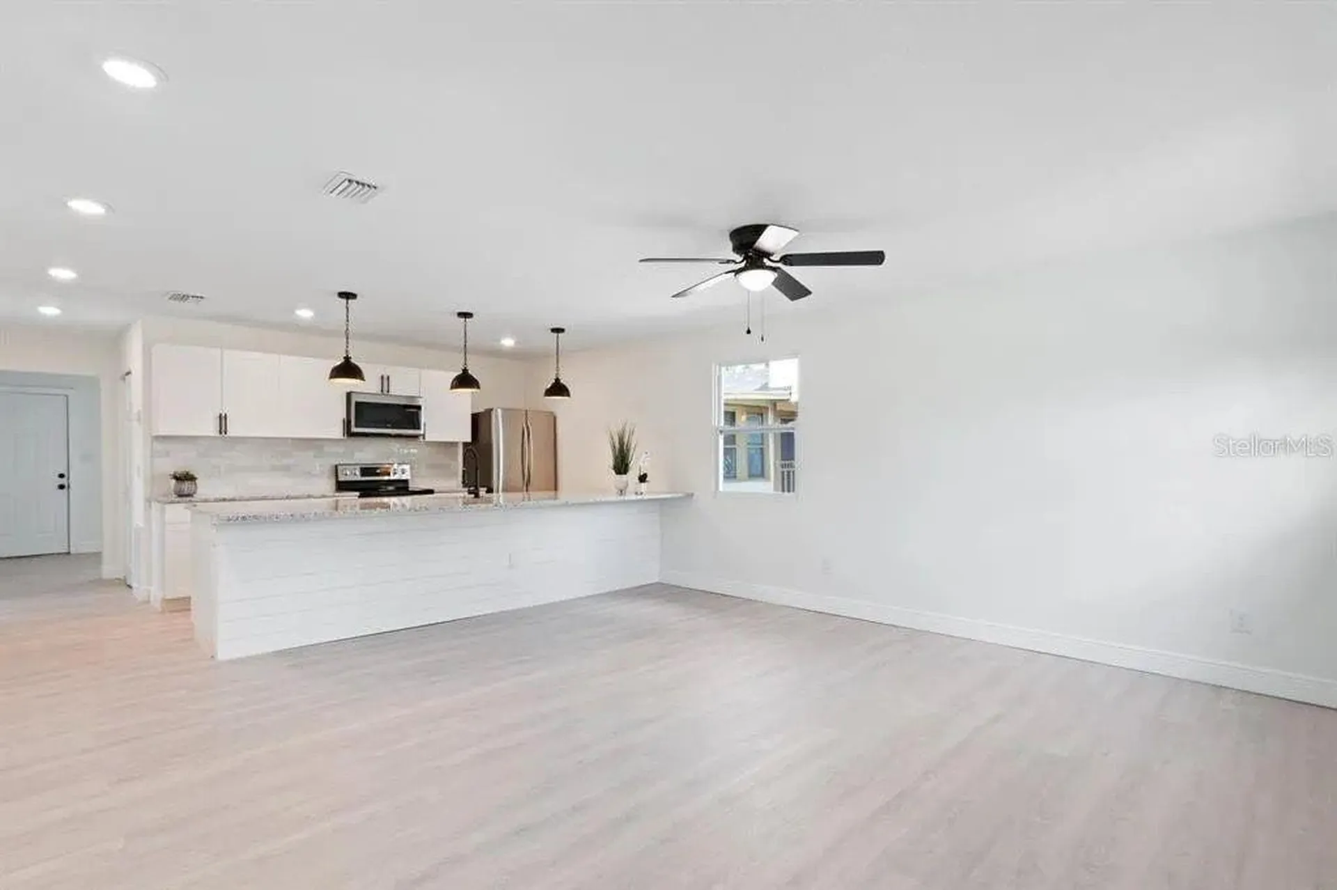 2722 14th Avenue S St Petersburg FL 33712