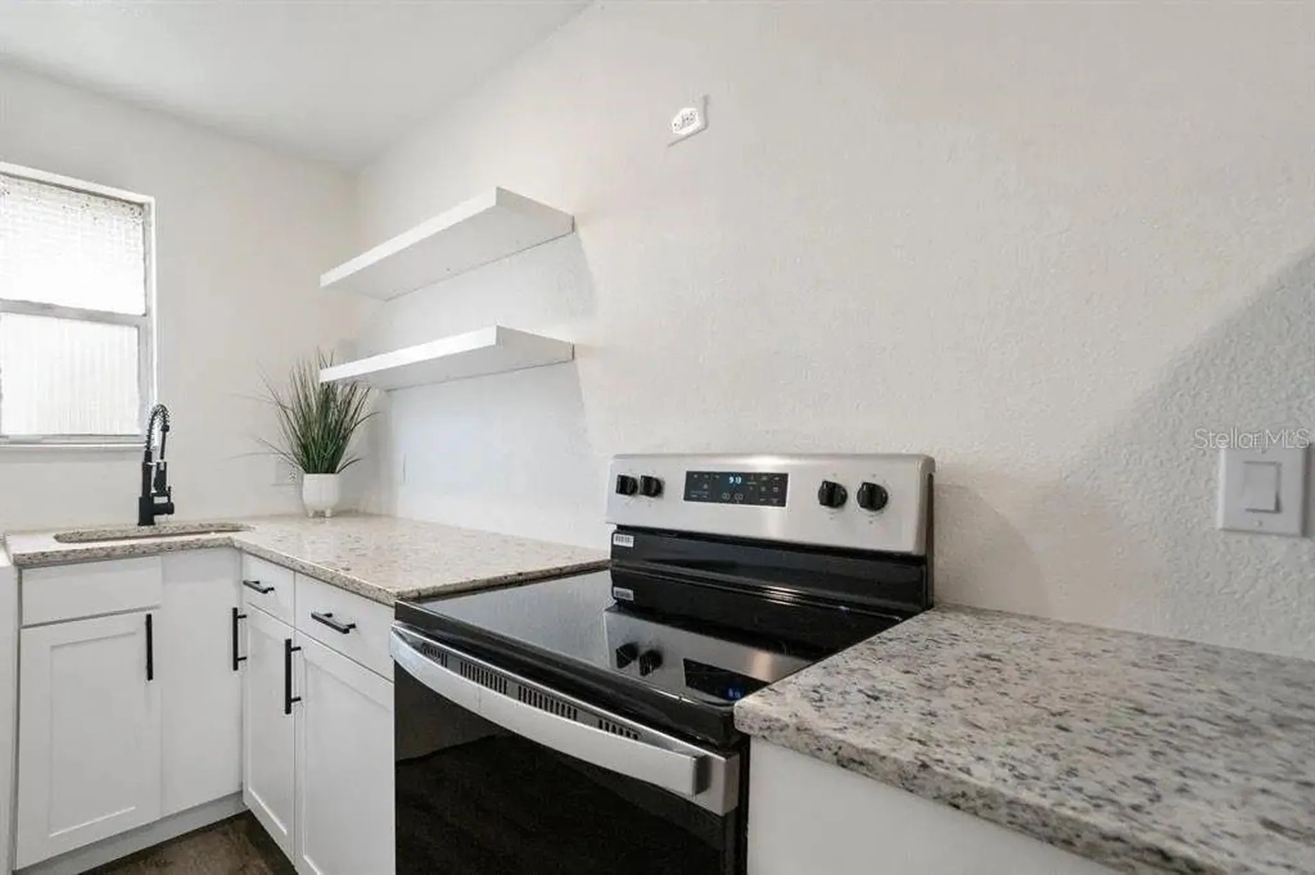 2722 14th Avenue S St Petersburg FL 33712