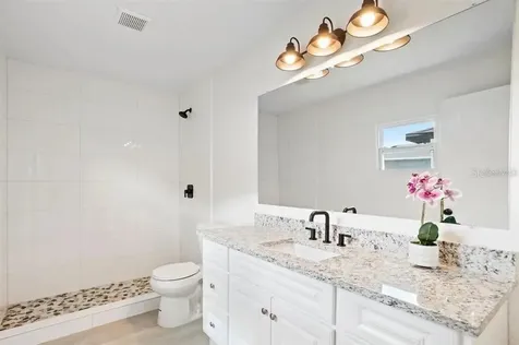 2722 14th Avenue S St Petersburg FL 33712