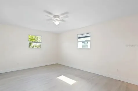 2722 14th Avenue S St Petersburg FL 33712