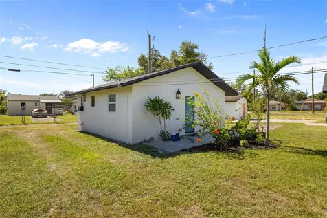 2722 14th Avenue S St Petersburg FL 33712