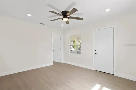 2722 14th Avenue S St Petersburg FL 33712