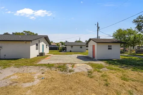2722 14th Avenue S St Petersburg FL 33712