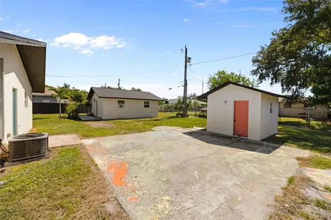 2722 14TH Avenue S St Petersburg FL 33712