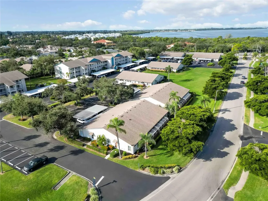 7206 29th Avenue Drive W Bradenton FL 34209