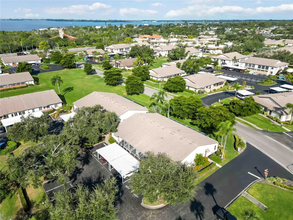 7206 29th Avenue Drive W Bradenton FL 34209
