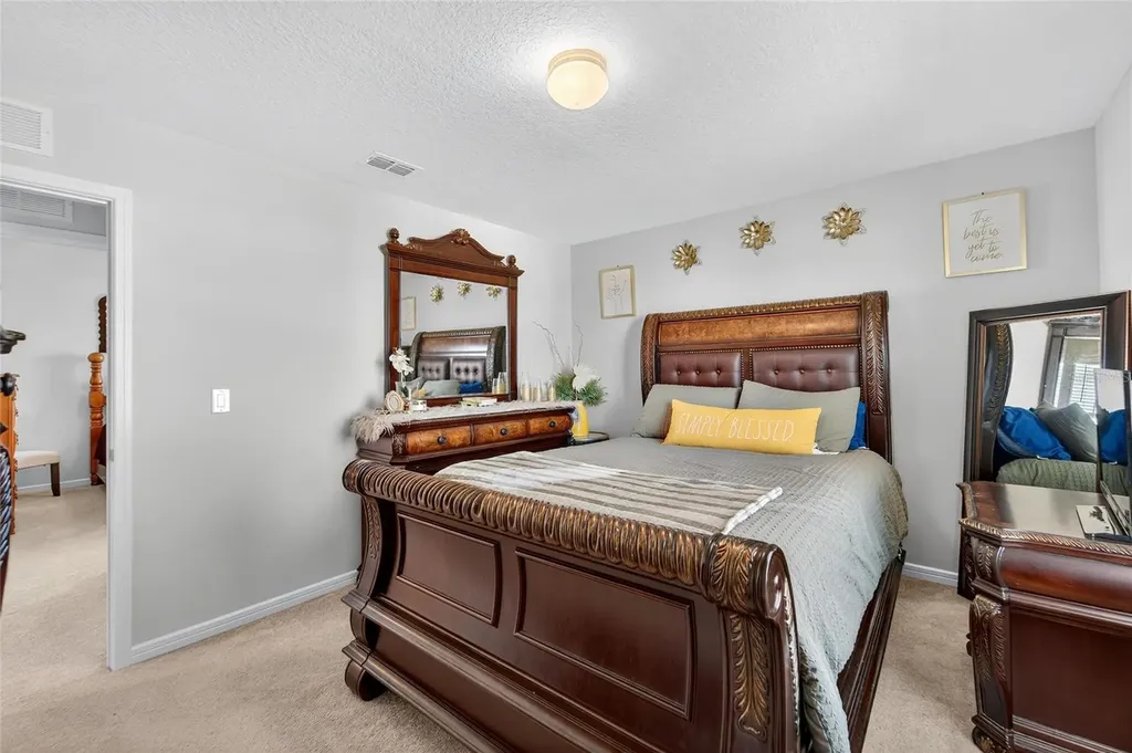 1015 Golden Shiner Avenue Ruskin FL 33570