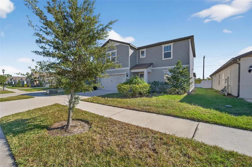 1015 Golden Shiner Avenue Ruskin FL 33570