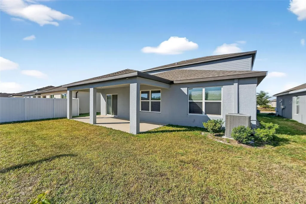 1015 Golden Shiner Avenue Ruskin FL 33570
