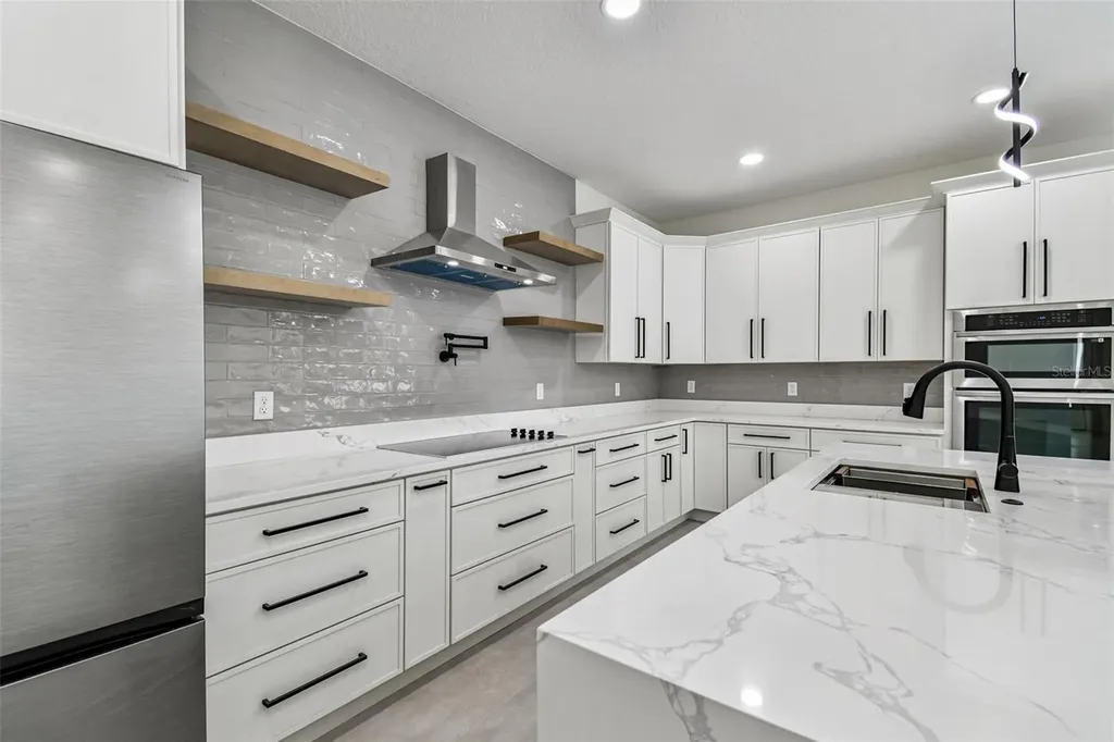 3017 W Spruce Street Tampa FL 33607