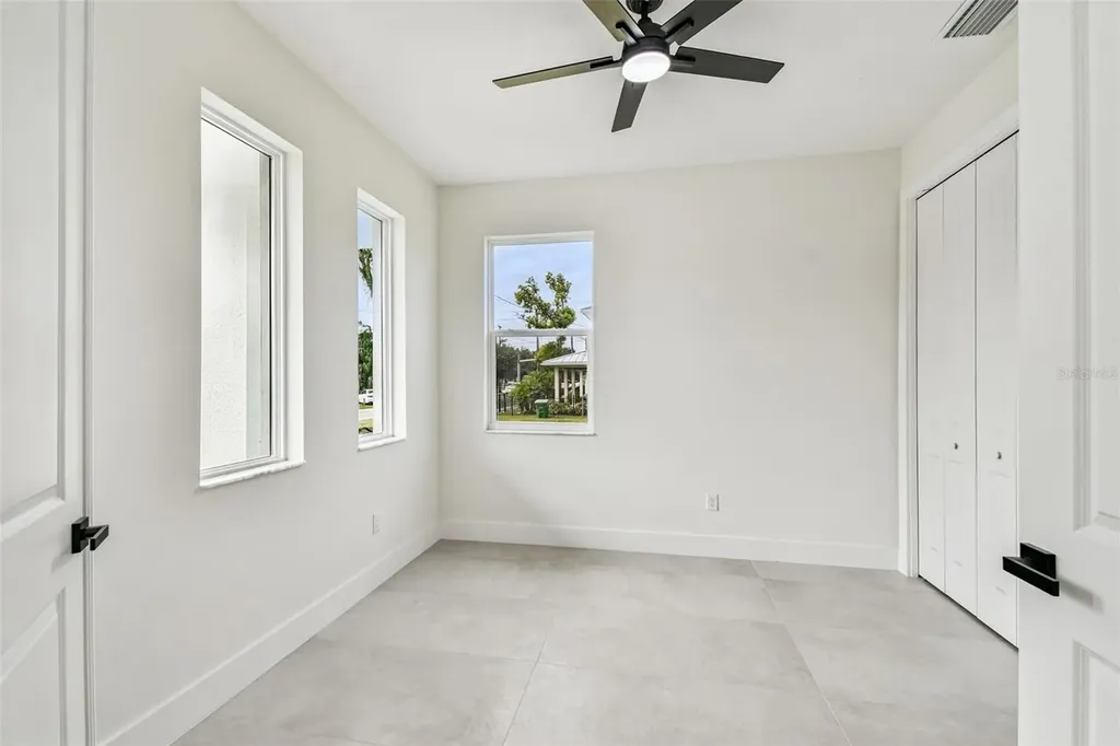3017 W Spruce Street Tampa FL 33607