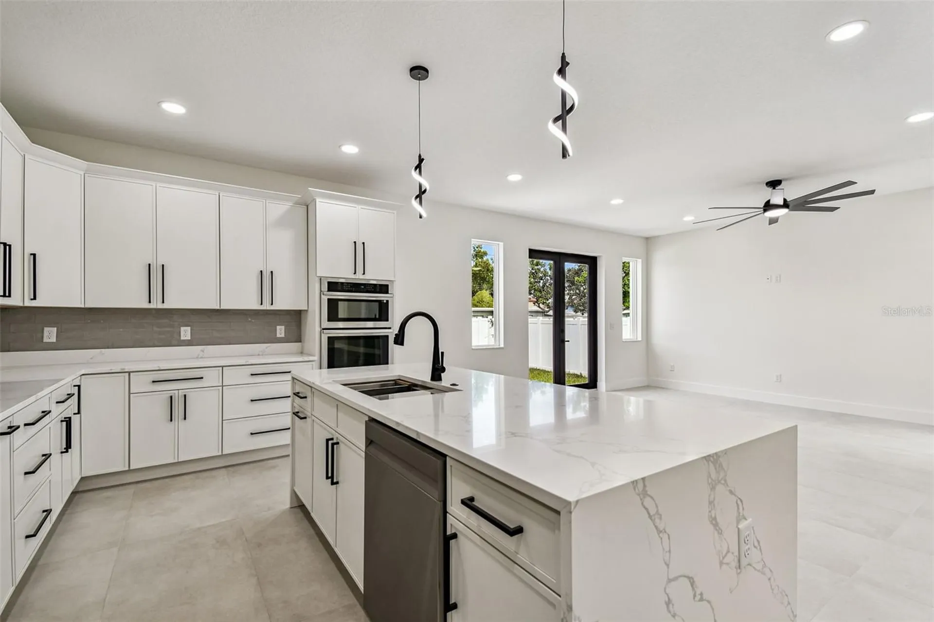 3017 W Spruce Street Tampa FL 33607