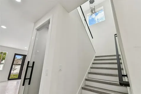 3017 W Spruce Street Tampa FL 33607