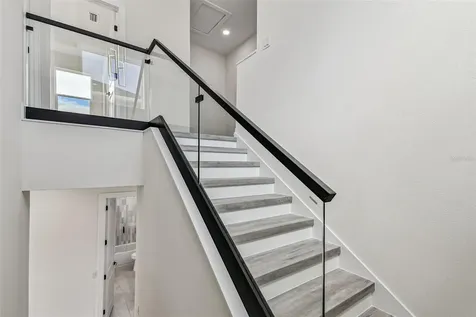3017 W Spruce Street Tampa FL 33607