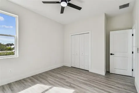3017 W Spruce Street Tampa FL 33607