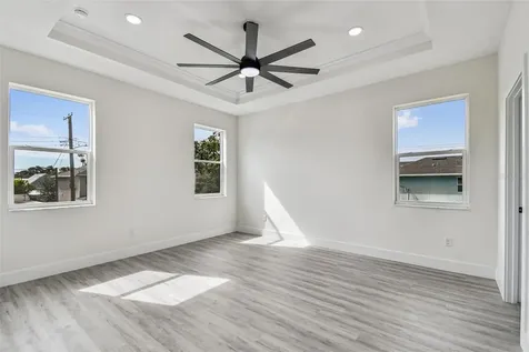 3017 W Spruce Street Tampa FL 33607