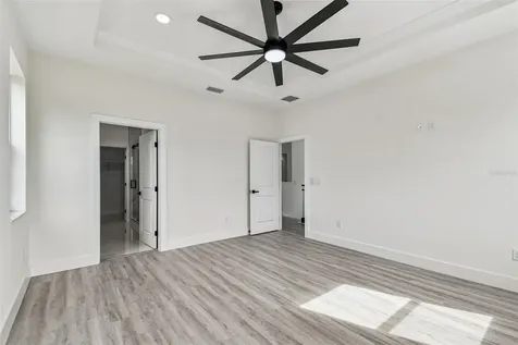 3017 W Spruce Street Tampa FL 33607