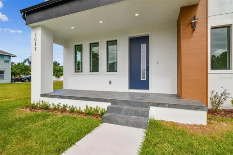 3017 W Spruce Street Tampa FL 33607