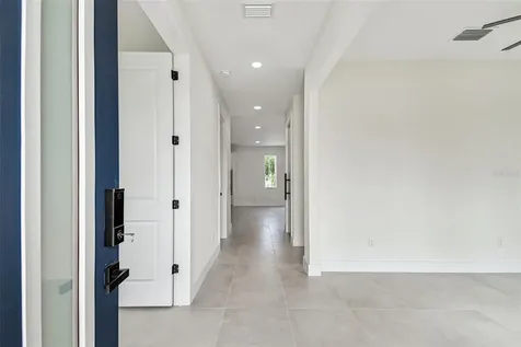 3017 W Spruce Street Tampa FL 33607