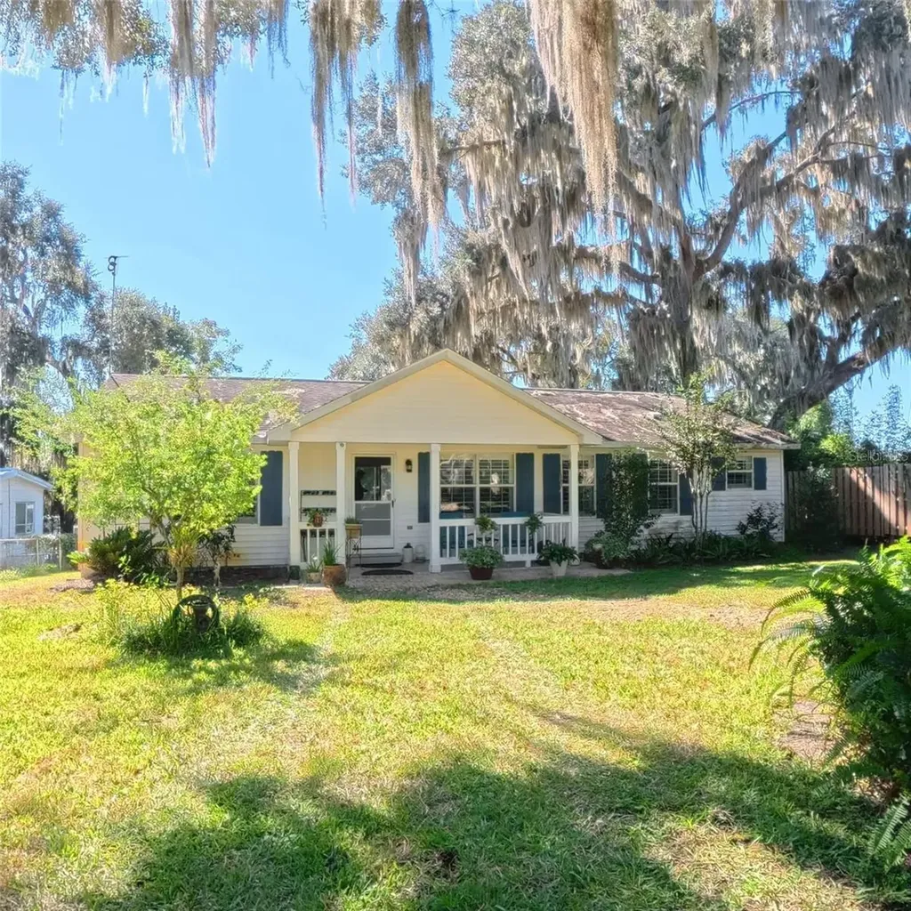 125 Ann Street Hawthorne FL 32640