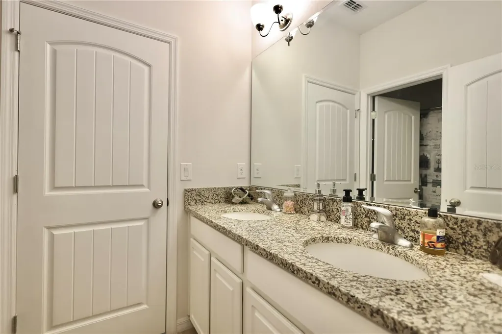 1820 Veterans Drive Kissimmee FL 34744