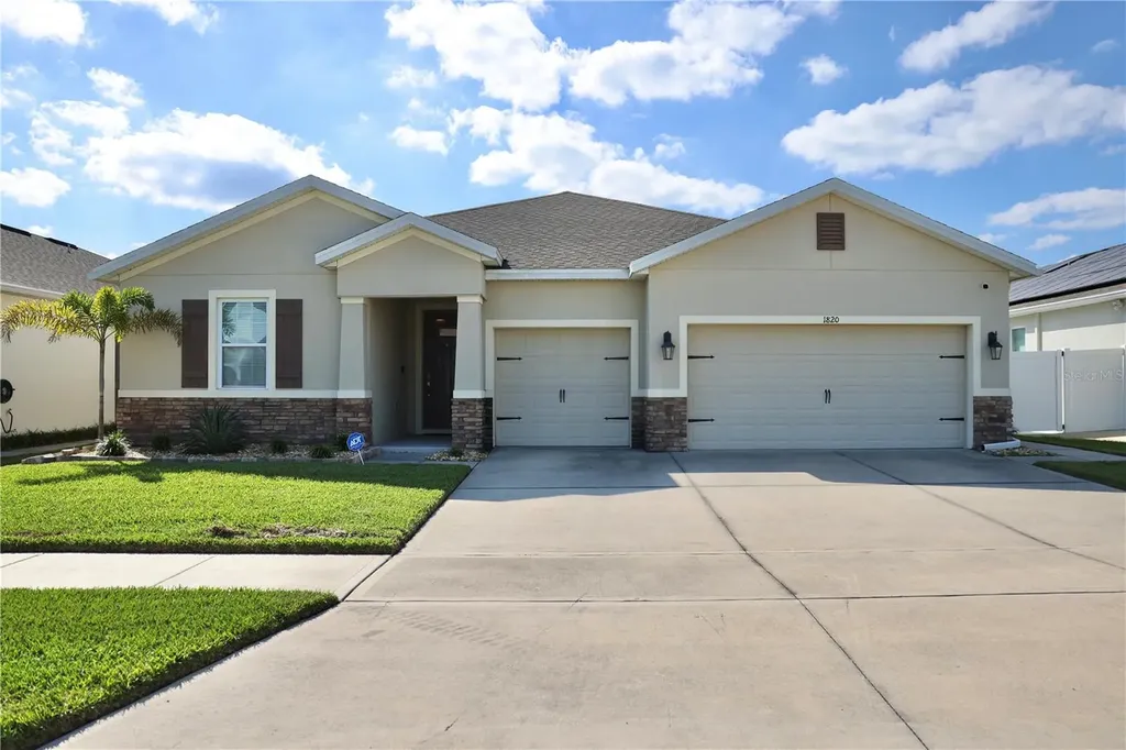 1820 Veterans Drive Kissimmee FL 34744