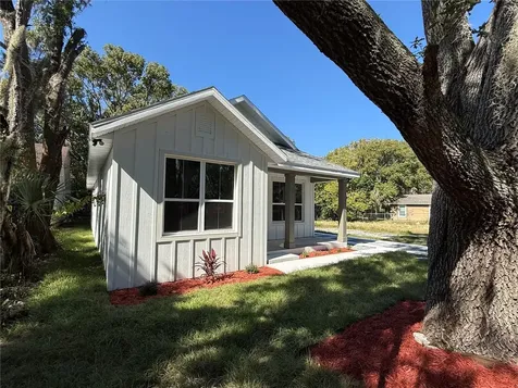 1010 Hickory Avenue Sanford FL 32771