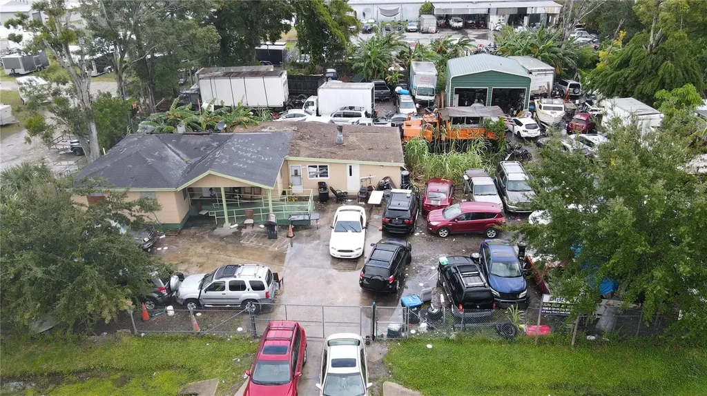 655 Barry Street Orlando FL 32808