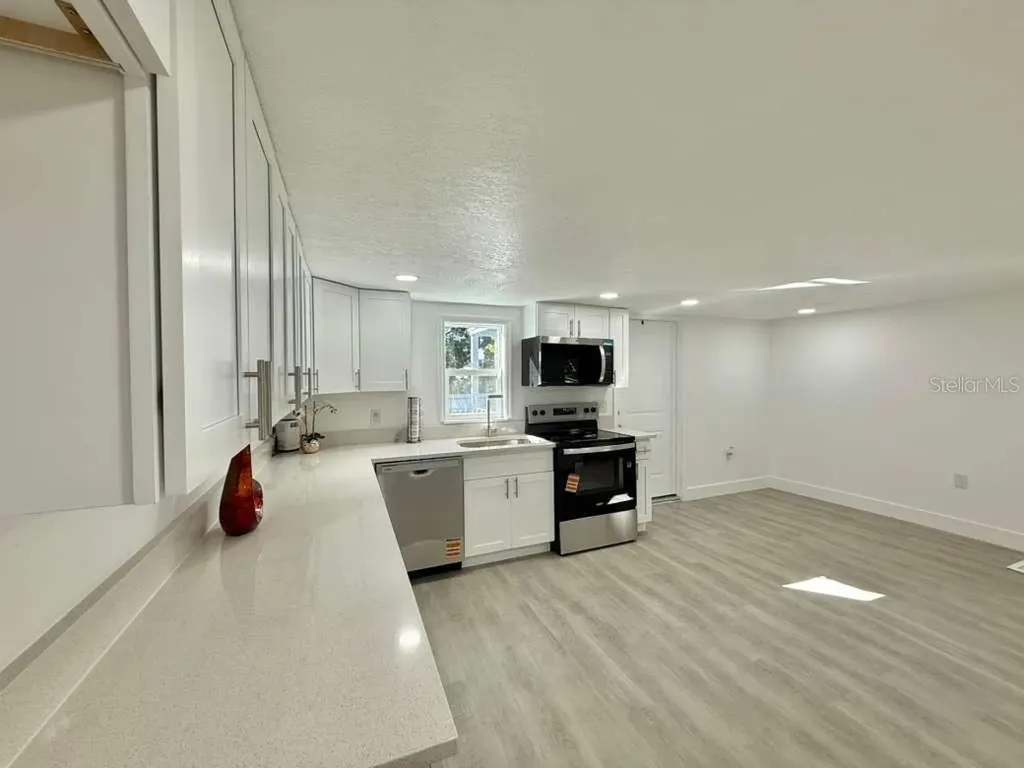 1605 8th Street Orlando FL 32820
