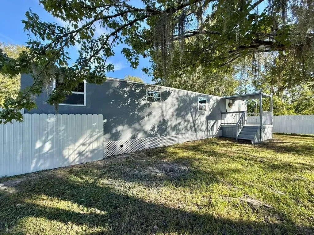 1605 8th Street Orlando FL 32820
