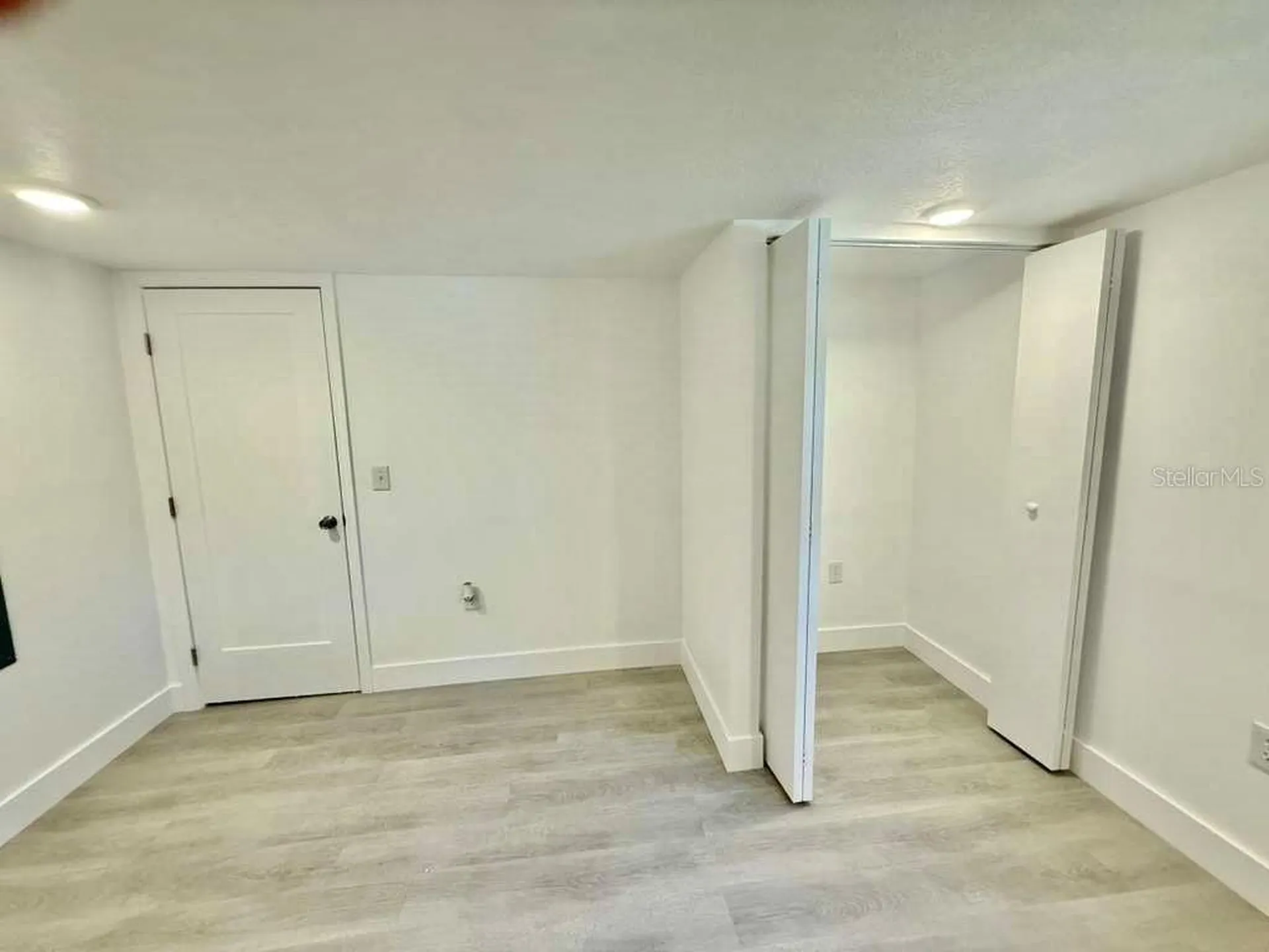 1605 8th Street Orlando FL 32820