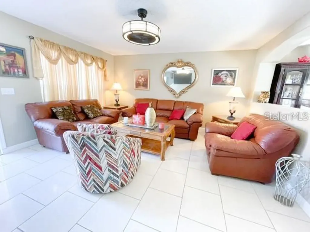 100 Windy Dune Court Kissimmee FL 34743