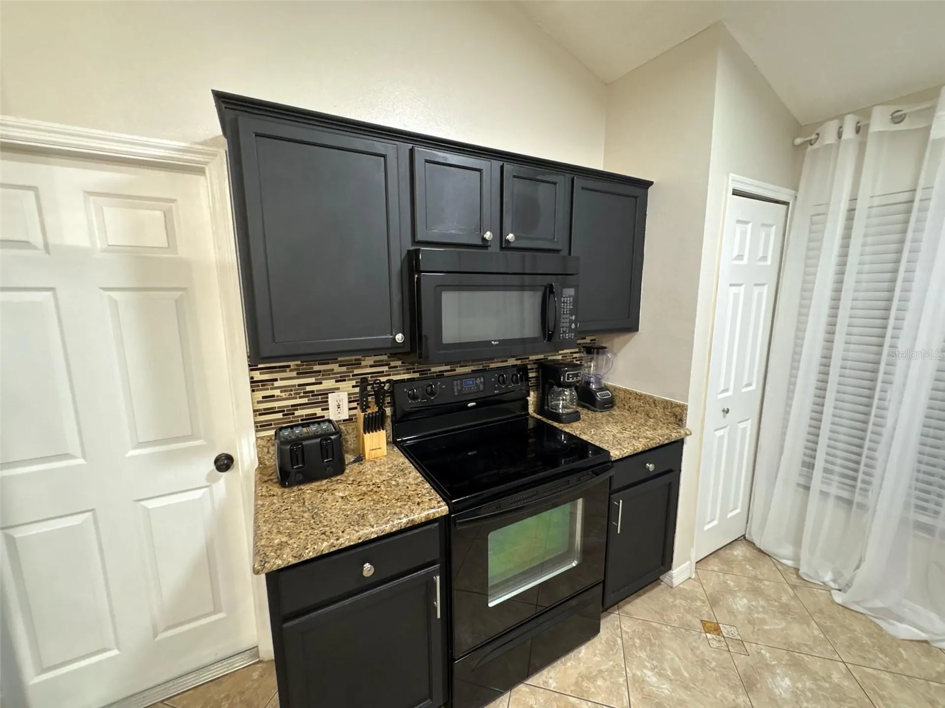 142 Hollingshead Loop Davenport FL 33896