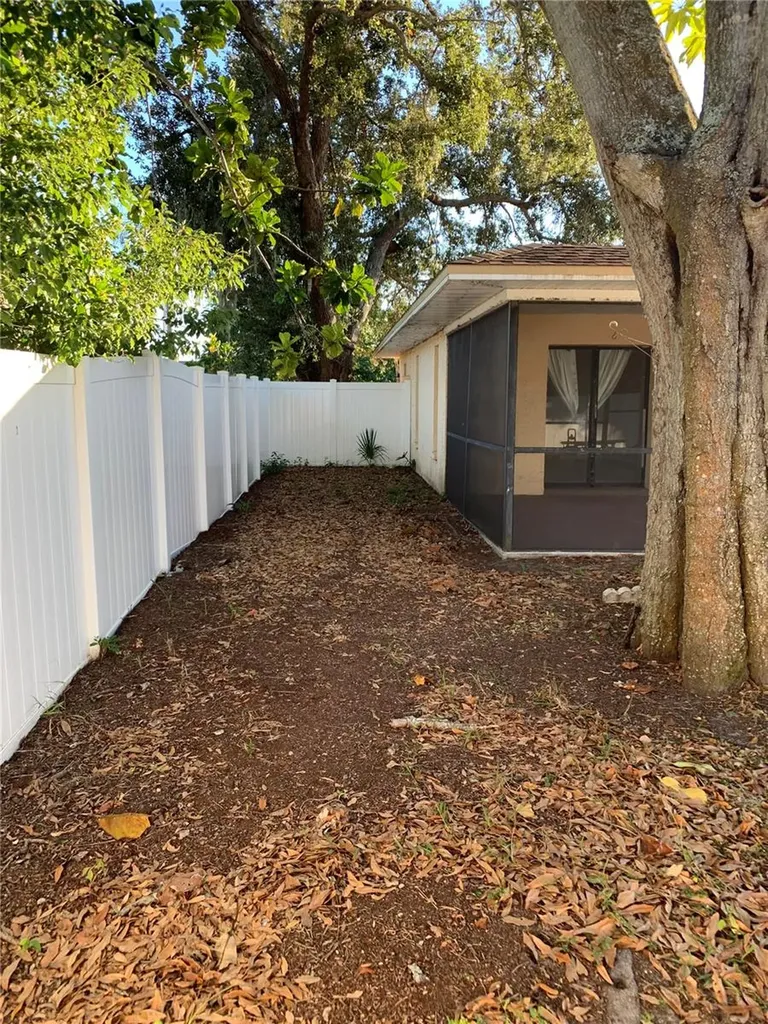 5023 Ithaca Lane Sarasota FL 34243