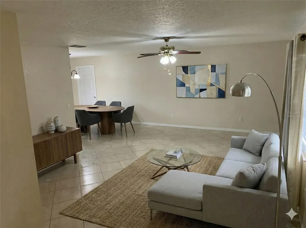 5023 Ithaca Lane Sarasota FL 34243
