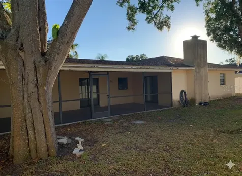 5023 Ithaca Lane Sarasota FL 34243