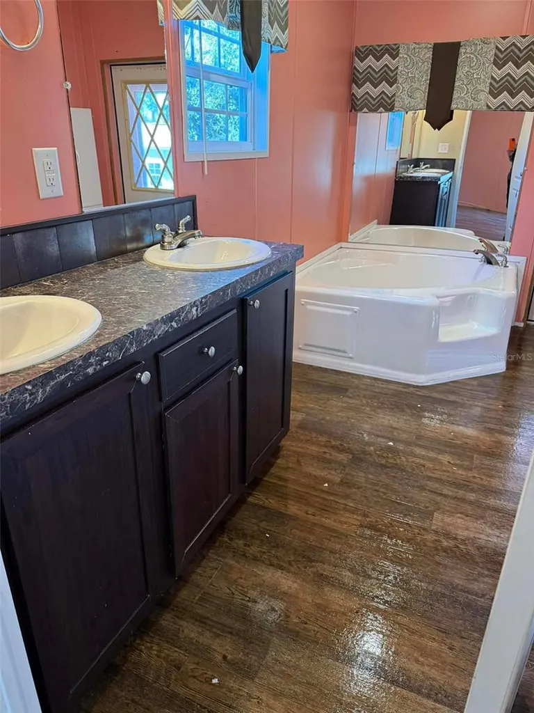 5860 SE 183rd Terrace Ocklawaha FL 32179