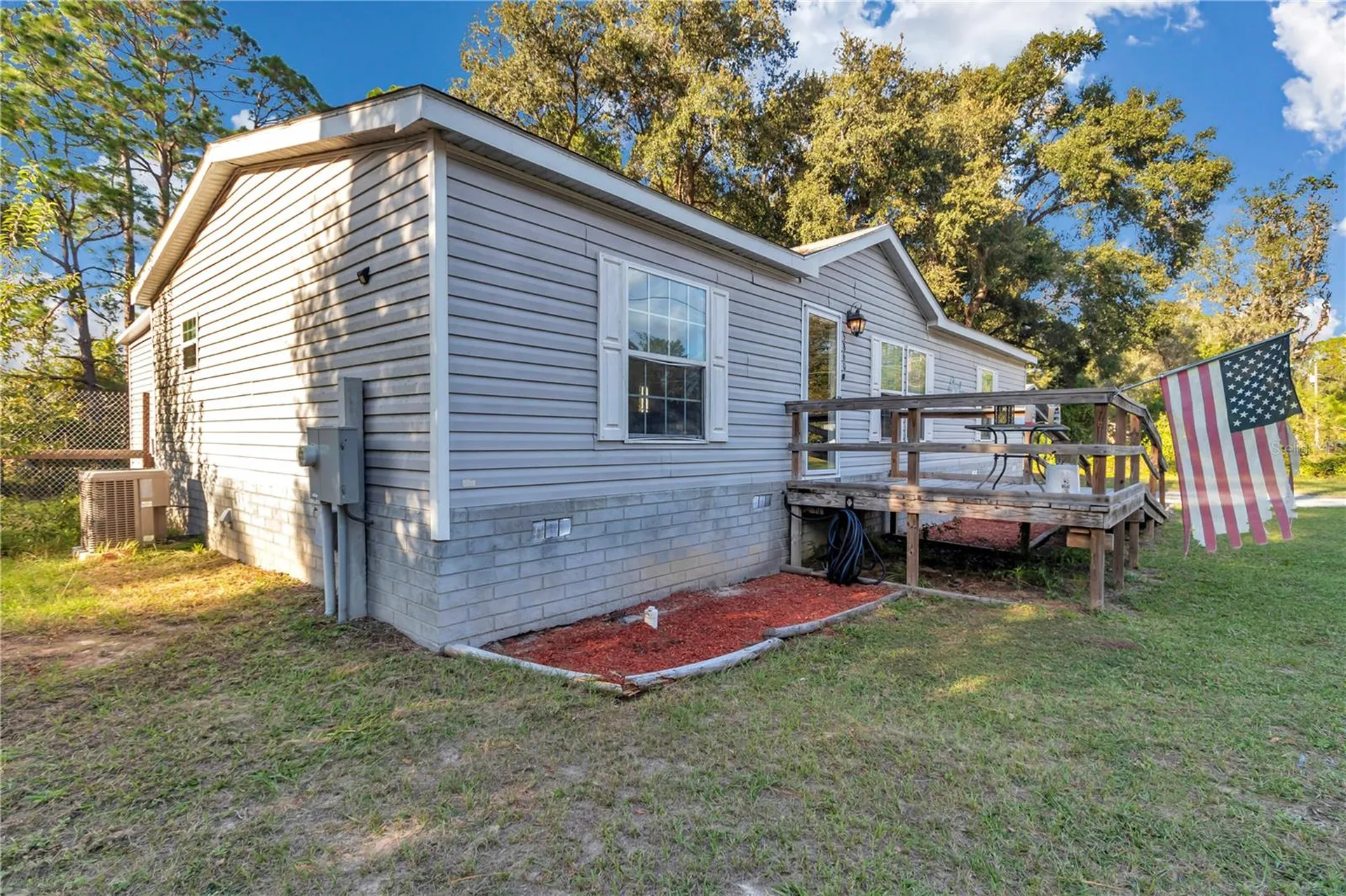 5860 SE 183rd Terrace Ocklawaha FL 32179