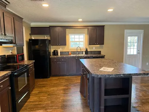 5860 SE 183rd Terrace Ocklawaha FL 32179