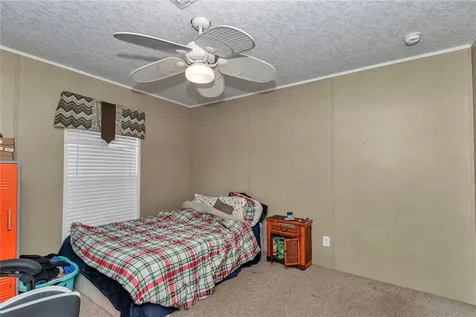 5860 SE 183rd Terrace Ocklawaha FL 32179