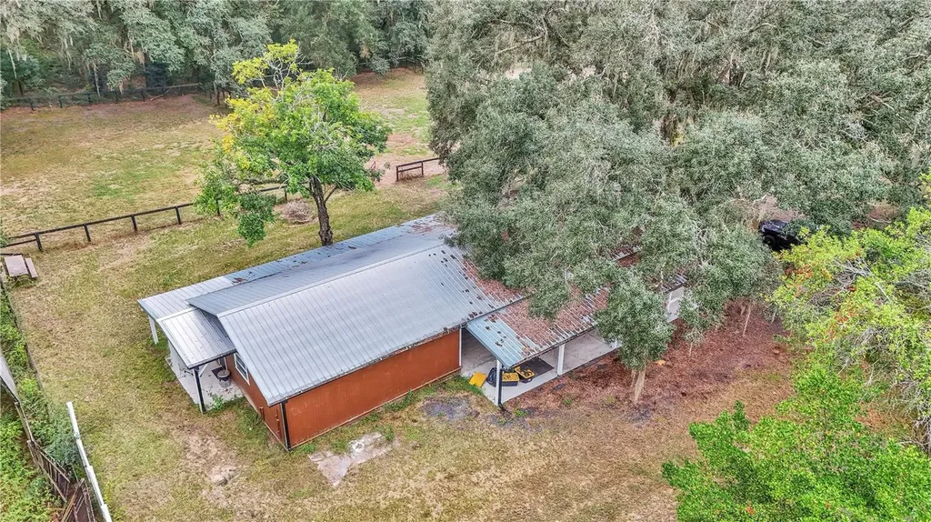 19597 SE 70th Lane Morriston FL 32668